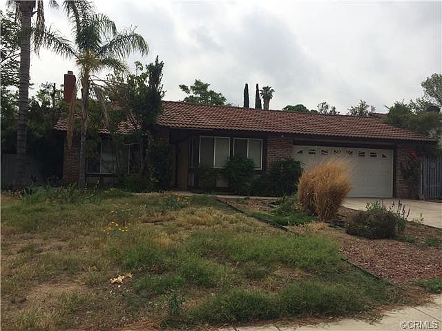 2nd image of 8071 Camelot Rd