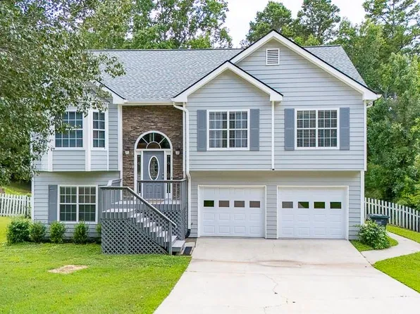 3880 Byrnwycke Dr, Buford, GA 30519
