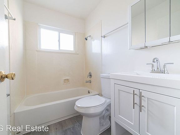 5th image of 200 E 15th St #3