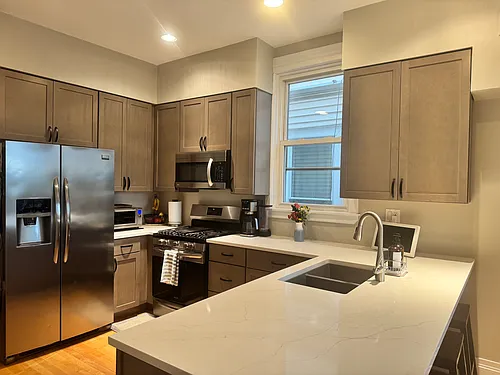 3520 N Damen Ave #2 Photo 1