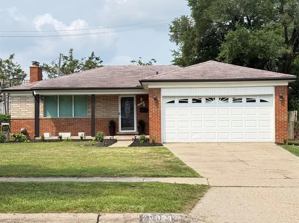 29021 Van Laan Dr, Warren, MI 48092