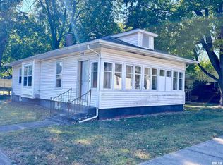 200 W Kenney St, Divernon, IL 62530