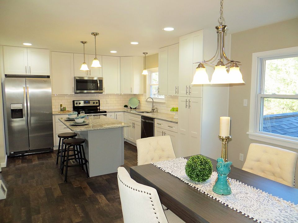 kitchen/dining room
