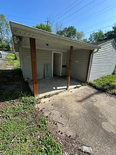 66 Franklin Ave Photo 1