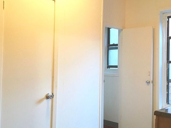 2nd image of 195 Madison St APT 6