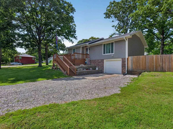 944 Red Bud Dr, Warsaw, MO 65355