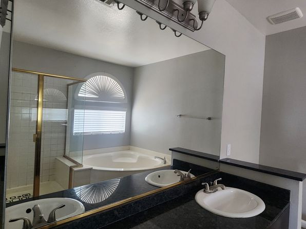 288 Helmsdale Dr, Henderson, NV 89014