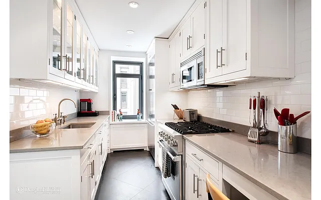 Sold by Douglas Elliman | media 28