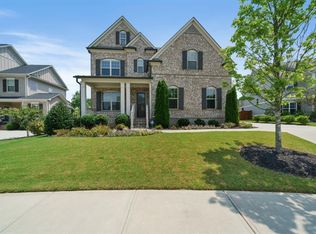 1010 Etris Manor Dr, Roswell, GA 30075