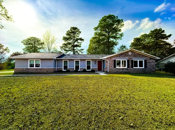 911 Eldorado Dr, Dothan, AL 36303