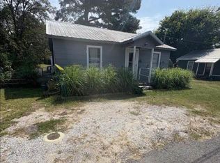 104 12th St S, Clanton, AL 35045