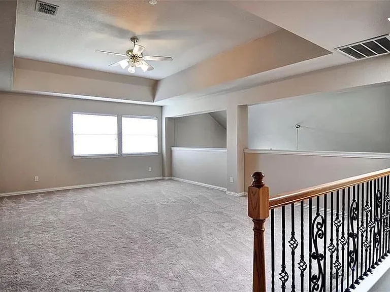 4561 Risinghill Dr — Photo 21