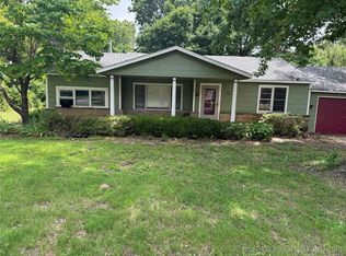 321 S Fairland Ave, Coweta, OK 74429