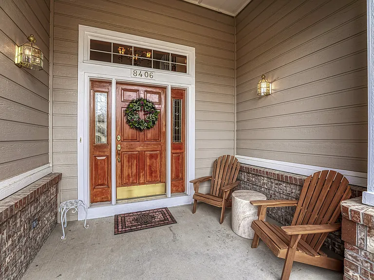8406 Green Island Cir — Photo 8