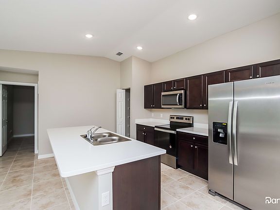 3rd image of 2267 Whiteside Ave SE
