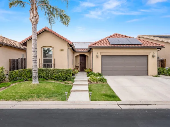 11319 N Via Napoli Dr, Fresno, CA 93730