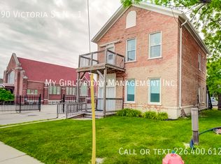 190 Victoria St N #1, Kitchener, ON N2H5C6
