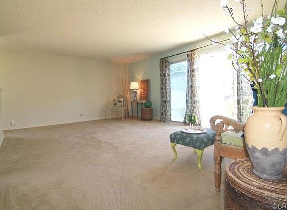 3rd image of 210 Avenida Sierra
