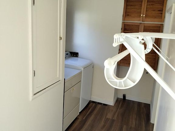laundry/mud room