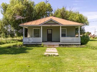 318 River Rd, Usk, WA 99180