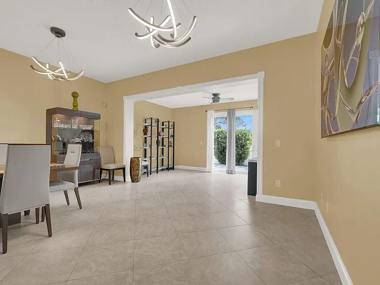 18453 Old Princeton Ln — Photo 21