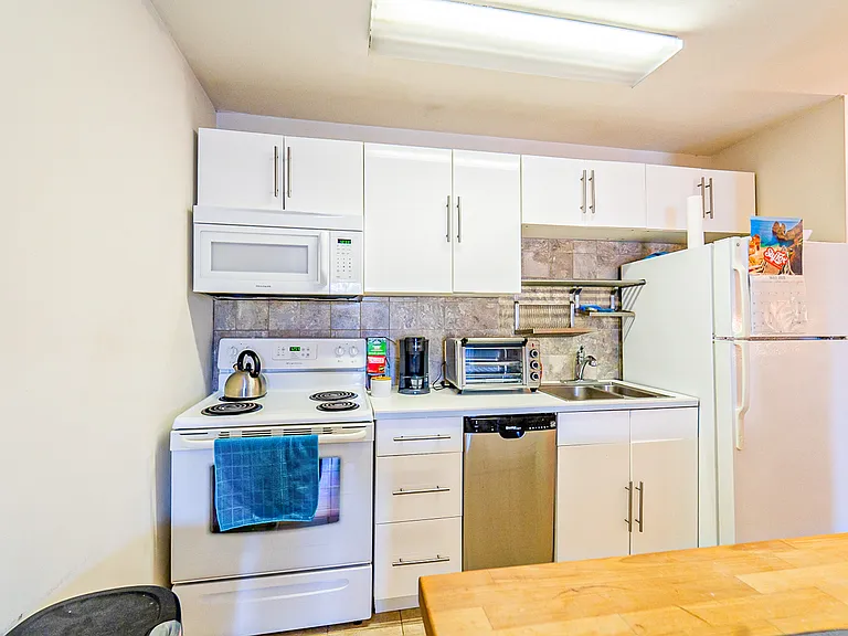 260 S 9th St #3R — Photo 1