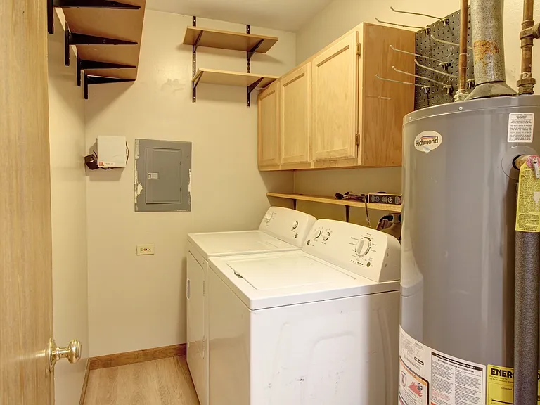 1324 Post Oak Ct — Photo 12