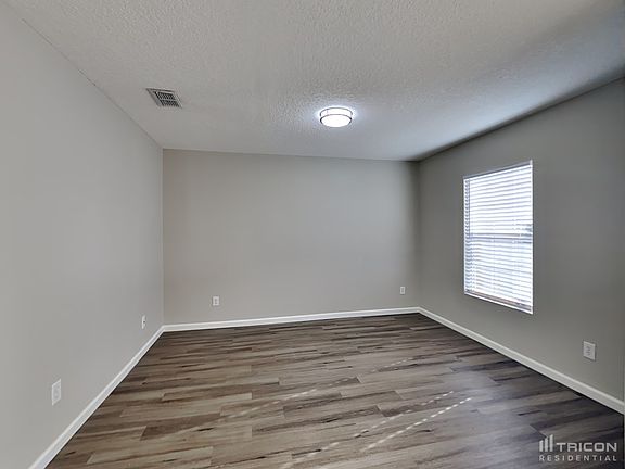 4th image of 188 Marisco Way