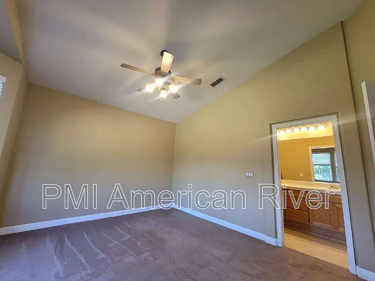 10920 Bellone Way — Photo 12