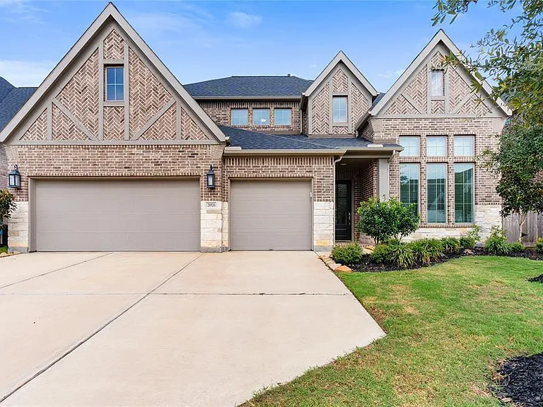 28926 Creekside Bend Dr — Photo 1