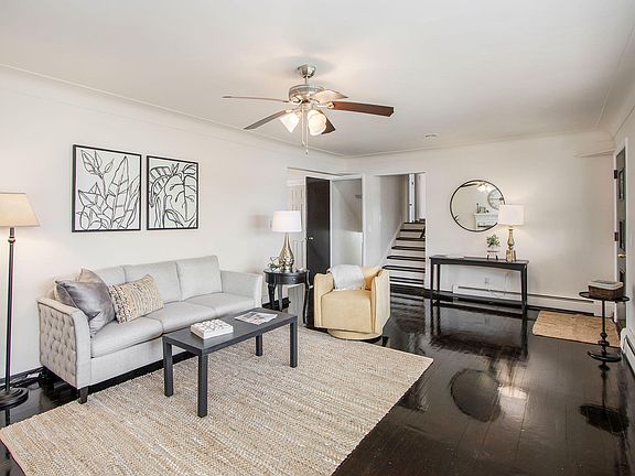 3rd image of 4243 Waterview Dr