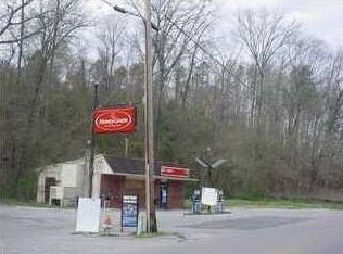 454 Schmitt Rd, Rossville, GA 30741