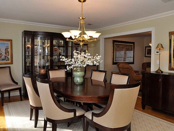 Plenty of Room for Large Gatherings