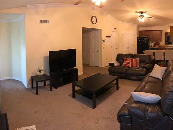 2nd image of 3005 S 28th Pl