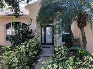 10176 Whisper Pointe Dr, Tampa, FL 33647