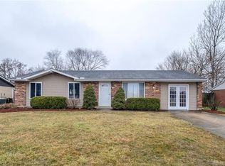 5128 Wakefield Dr, Fairborn, OH