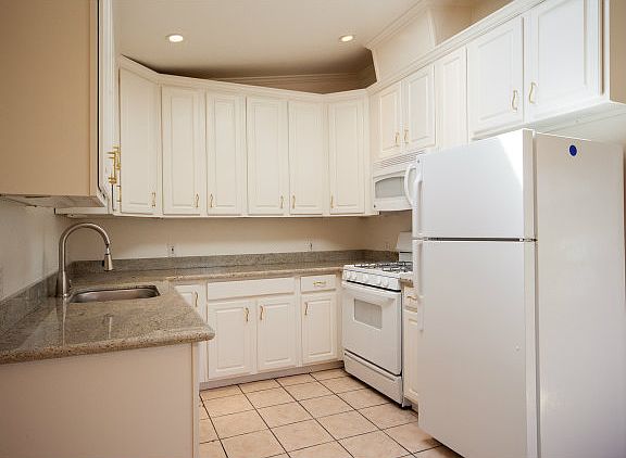 4th image of 1708 Kehoe Ave