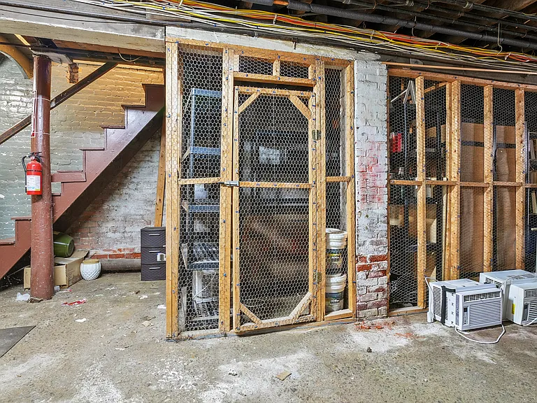 60 Beacon St #2 — Photo 11