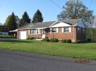 522 Hampton Rd, Fairmont, WV 26554