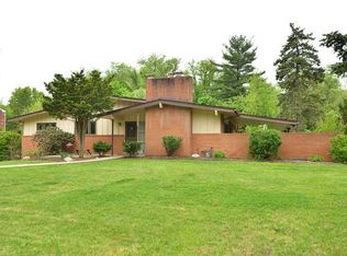 2601 Autumnwood Dr, Glenshaw, PA 15116