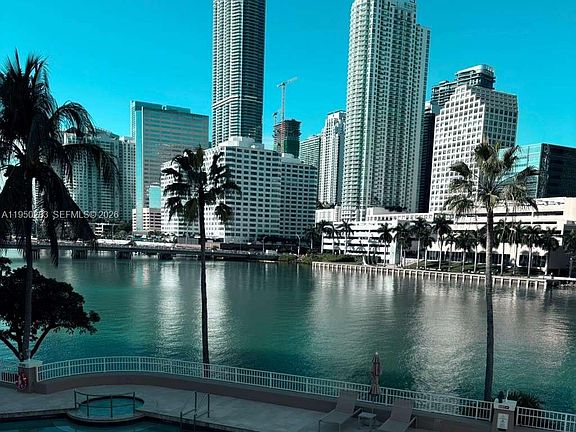 3rd image of 701 Brickell Key Blvd APT 1105