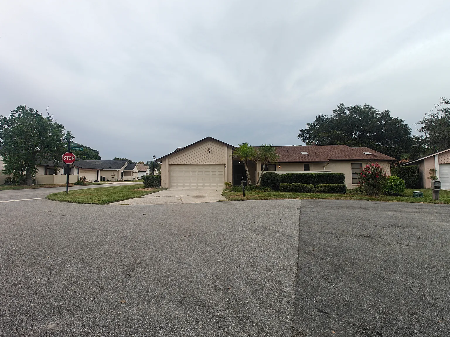 794 Austin Ct — Photo 3