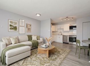 1 Georgian Bay Ave #104, Parry Sound, ON P2A 3B1