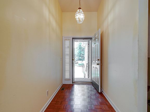 3rd image of 7804 Harpeth View Dr