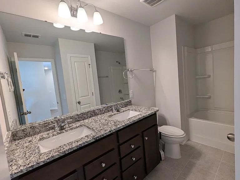 2076 Parish House Cir — Photo 16