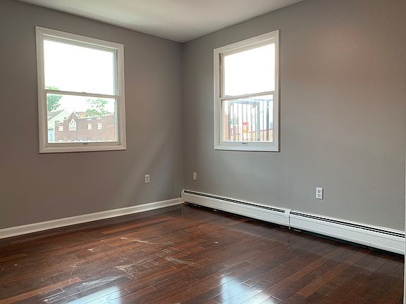 2nd image of 569 W Side Ave #40E