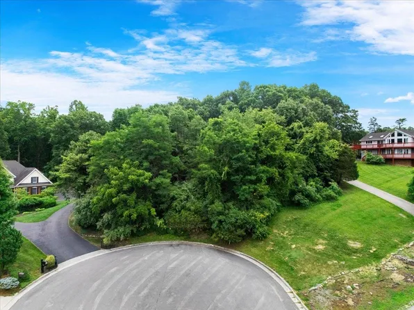 616 Leisure Ln, Blacksburg, VA 24060