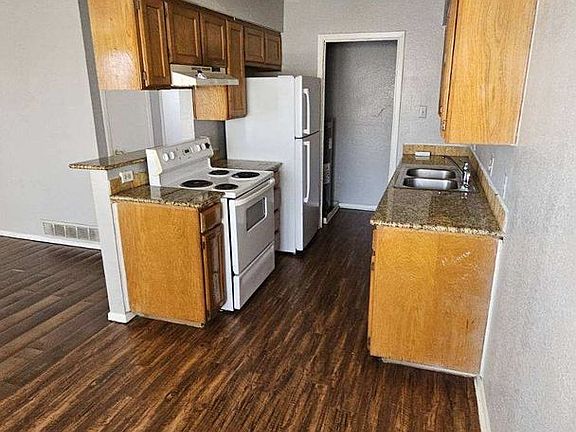 4th image of 4904 Brianhill Dr