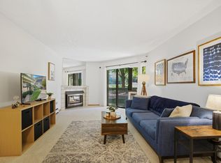 7622 York Ave S APT 1110, Edina, MN 55435
