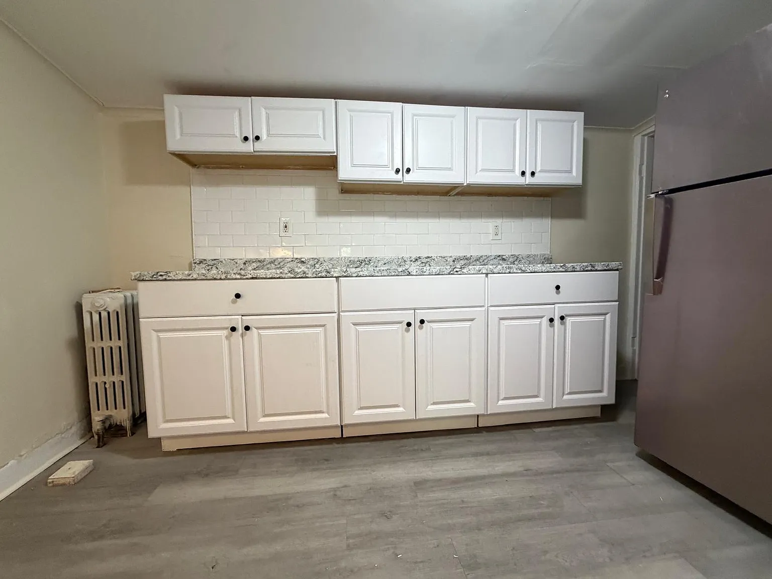 4 bed, 950 sqft, $1,849 — Photo 3
